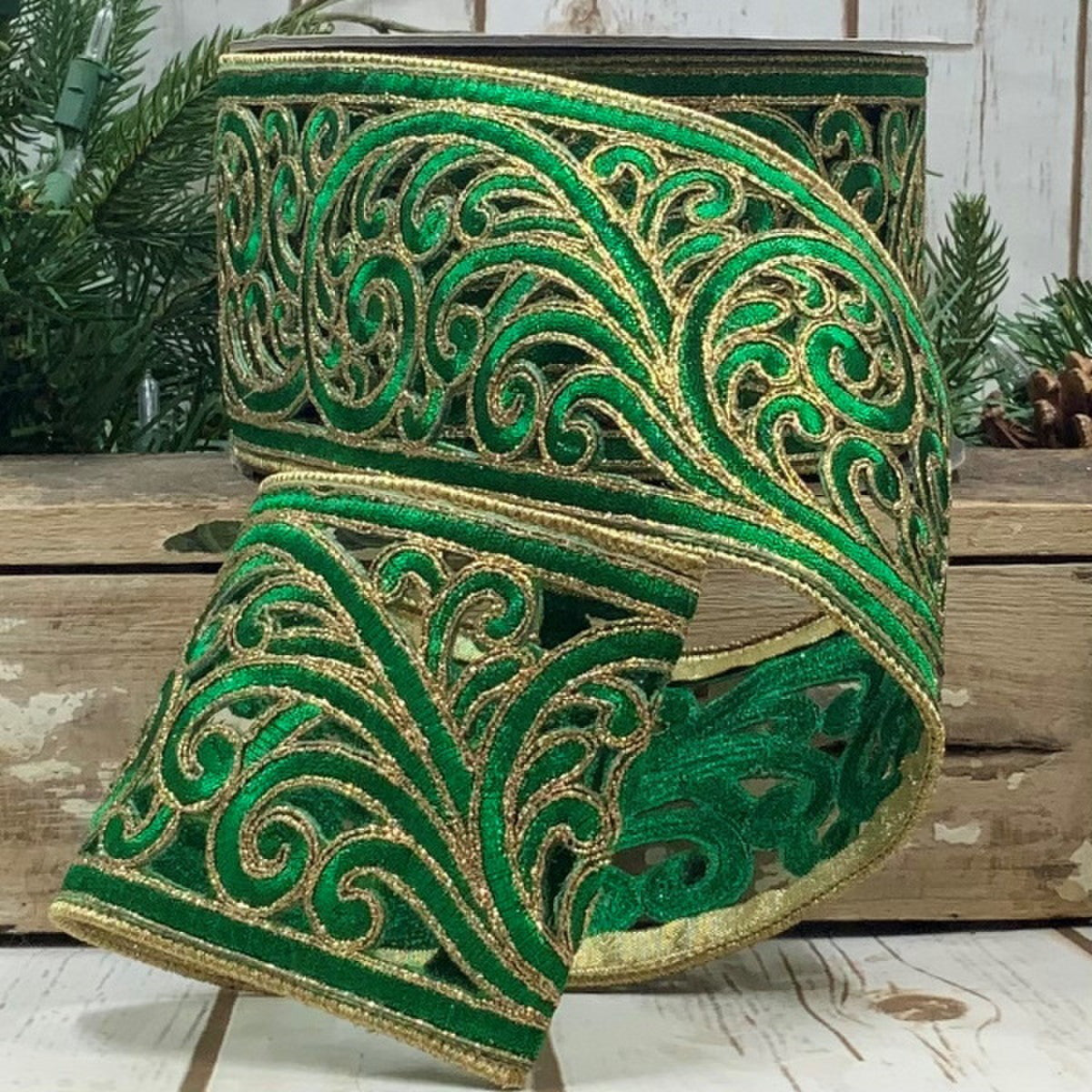Metallic Scroll Garland