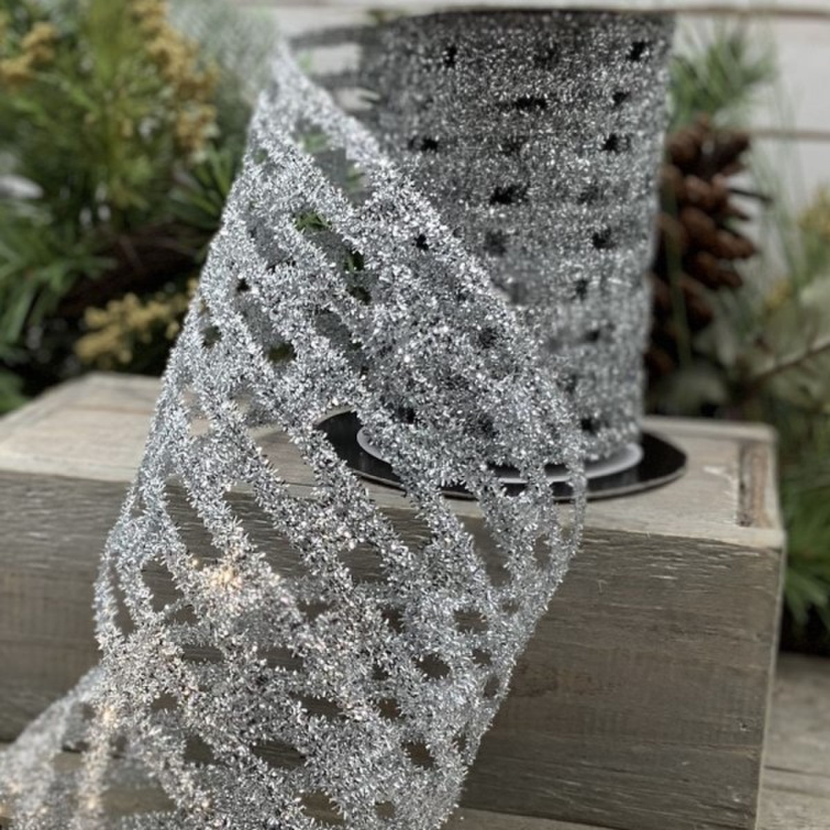 5.25" Tinsel Stretch